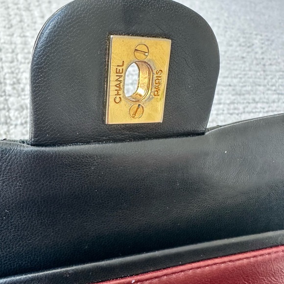 Authentic Chanel Vintage Black Flap with Gold Hardware Medium - Picture 6 of 9